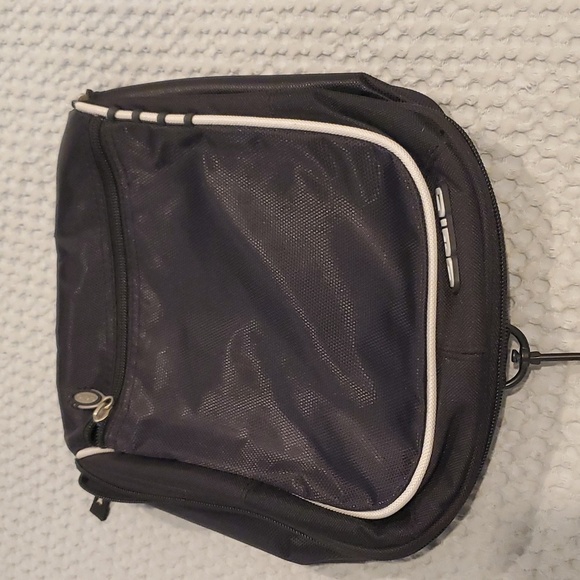 OGIO's Doppler Travel Kit (#17) - Picture 1 of 2